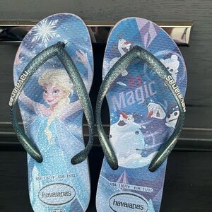 Havaianas Kids Frozen Flip Flops - Blue and Silver size 13c 29/30